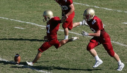 爱游戏体育官方网站-五大联赛是否出现中后场反抢反击成功率提升趋势，五大联赛后卫